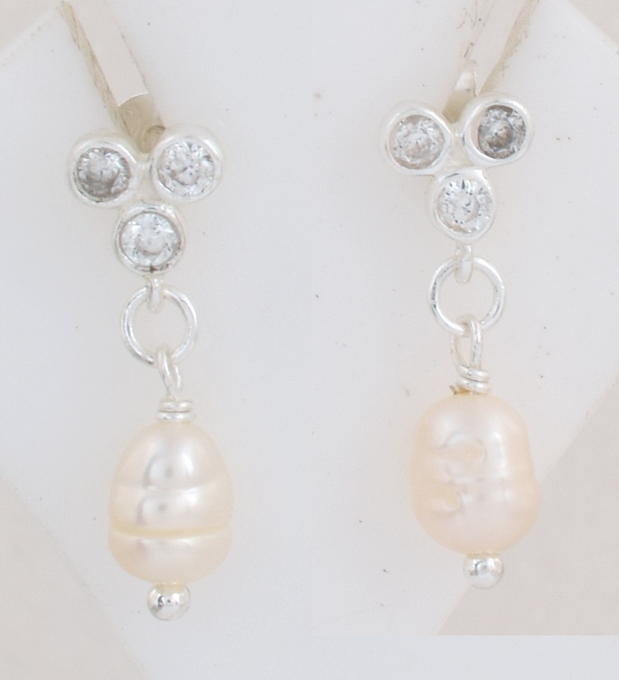 Noa Sterling Silver White Cubic Zirconia Pearl Earrings