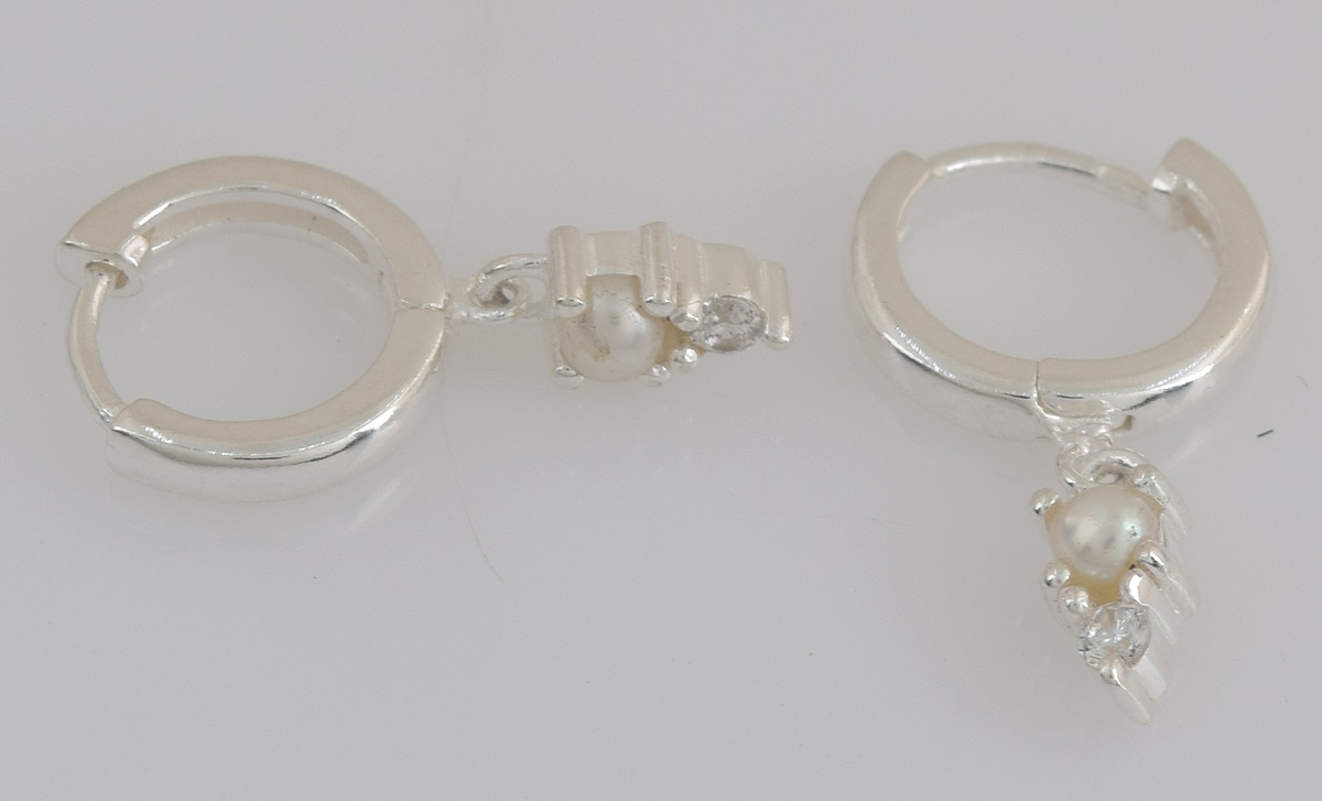 Lily Sterling Silver White Cubic Zirconia Pearl Earrings