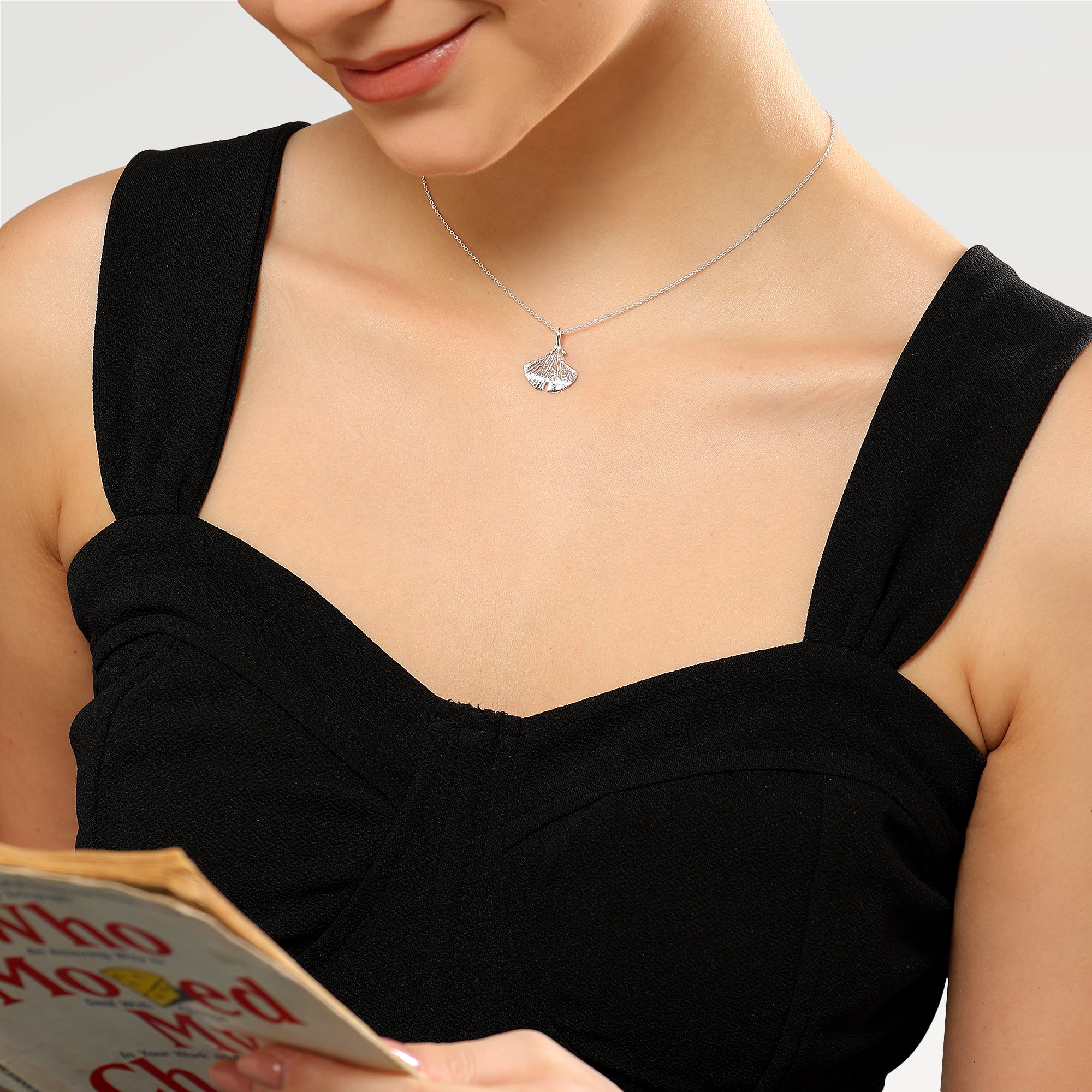 Zoe Textured Minimal Pendant