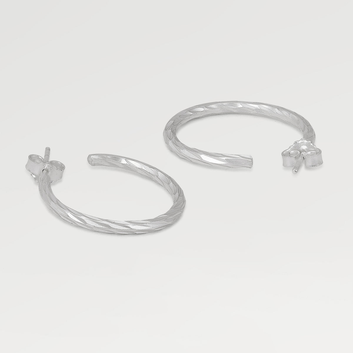 Silver High Polish Plain 3/4 Stud Hoops With Diamond Cut
