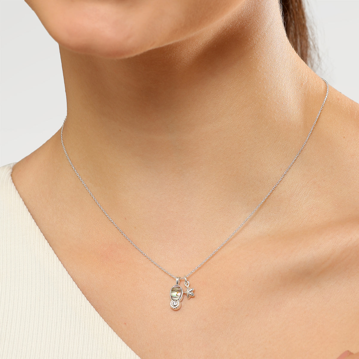 Lucy Star Shaped Pendant