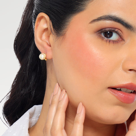 Bela Silver Round Pearl Earrings