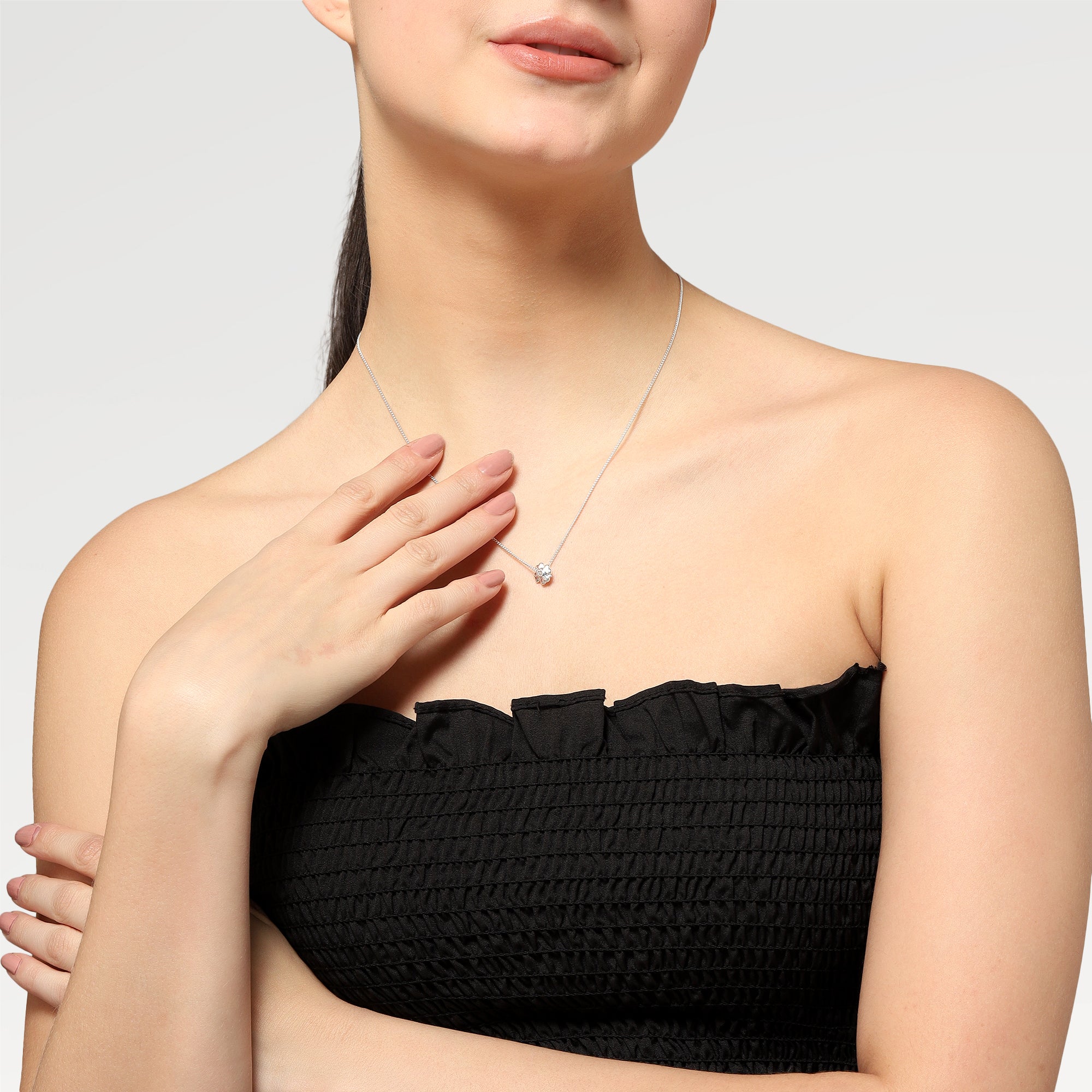 Silver Plated Plain Flower Enement Necklace
