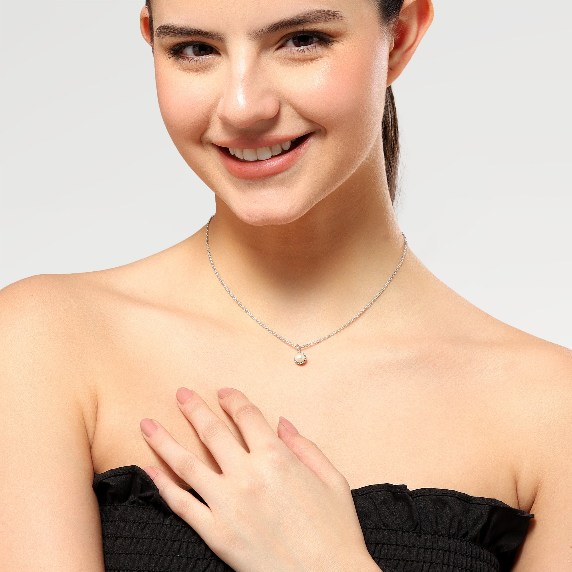 Mia Silver Plated Slider Collet Pearl Necklace