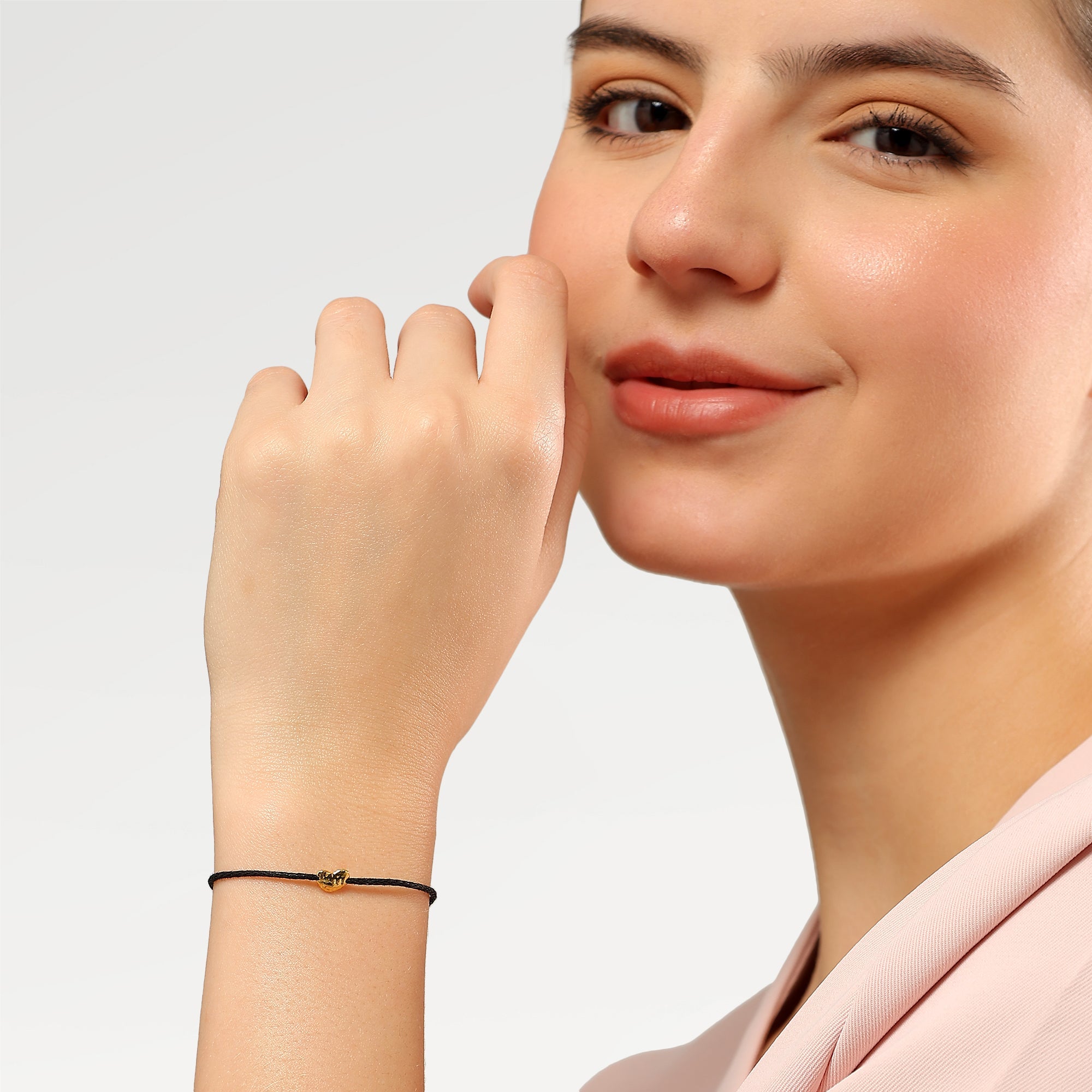 Kate Yellow Gold Plated Heart Thread Bracelet