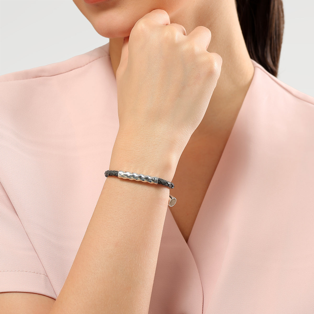 Anna Silver Plated Hammered Meganet Lock Bracelet