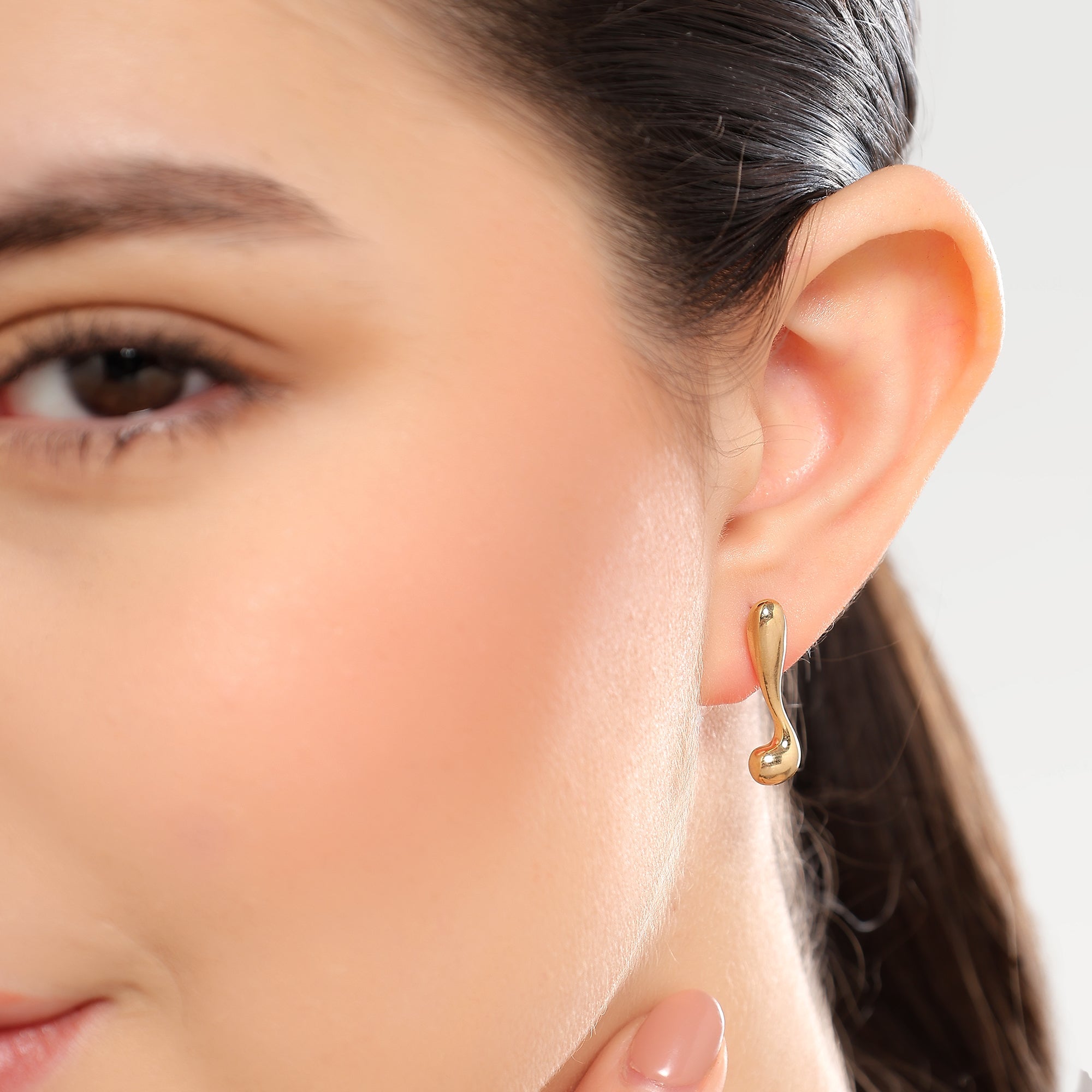 Kate Gold Plated Pearl Stud Earrings
