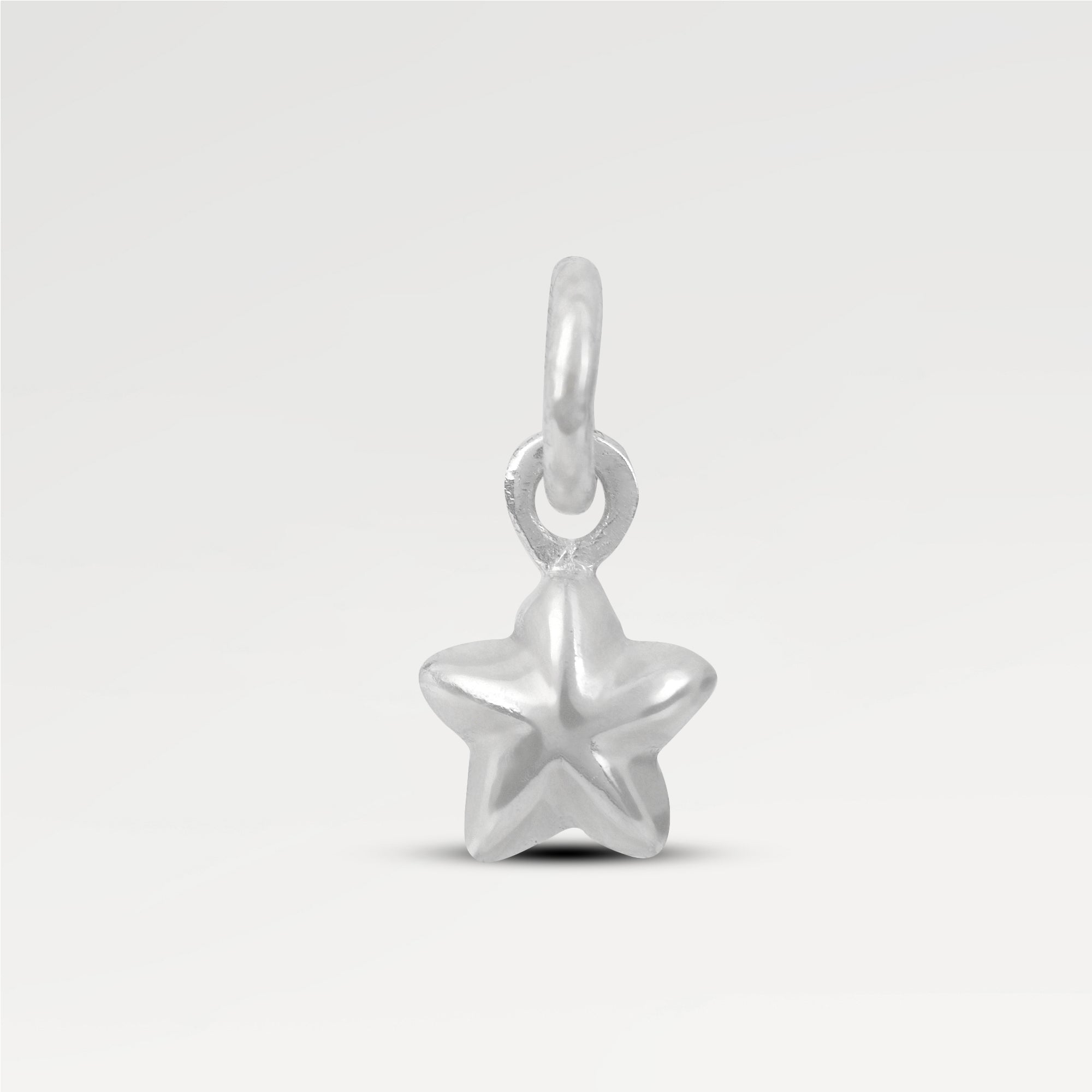 Lucy Star Shaped Pendant