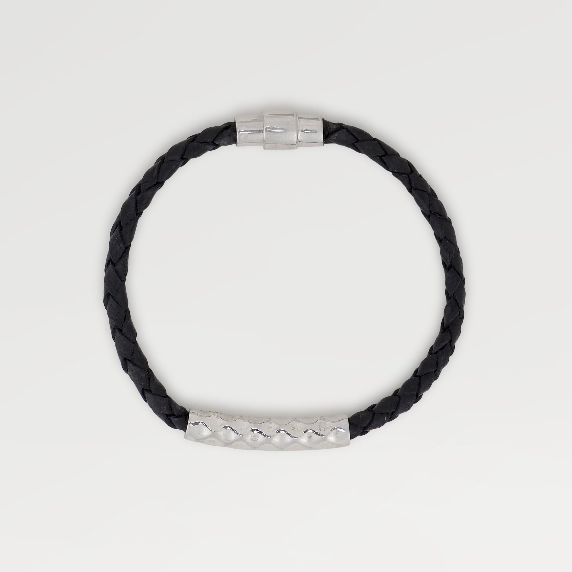 Silver Plated Plain Hammered Texture Meganet Lock Bracelet
