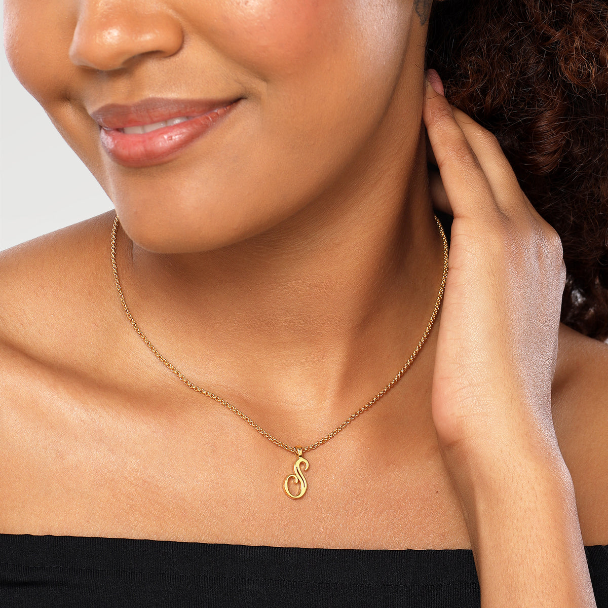 Sara Modern Elegant Necklace