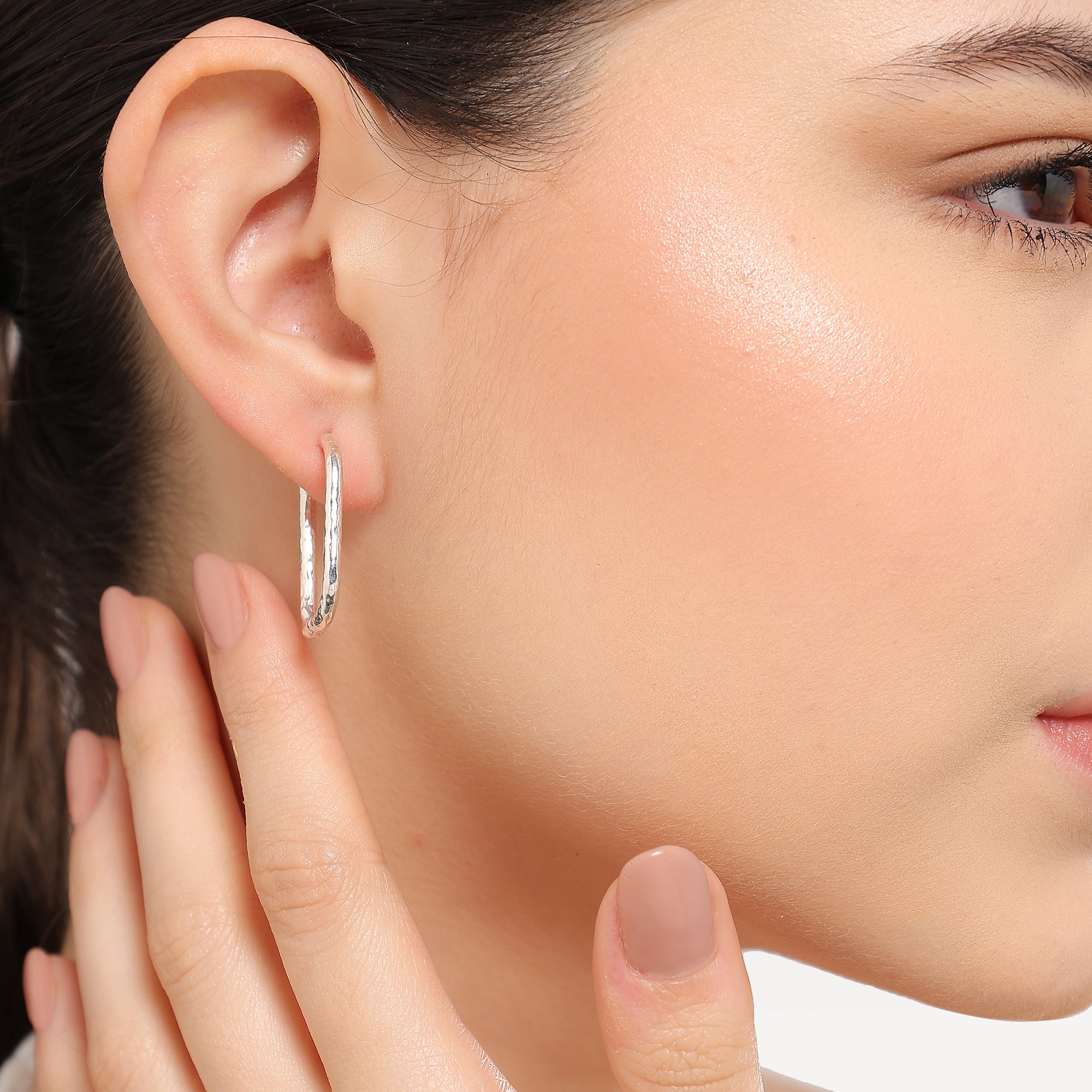 High Polish Plain Hammered Texture Oval Huggies Earrings