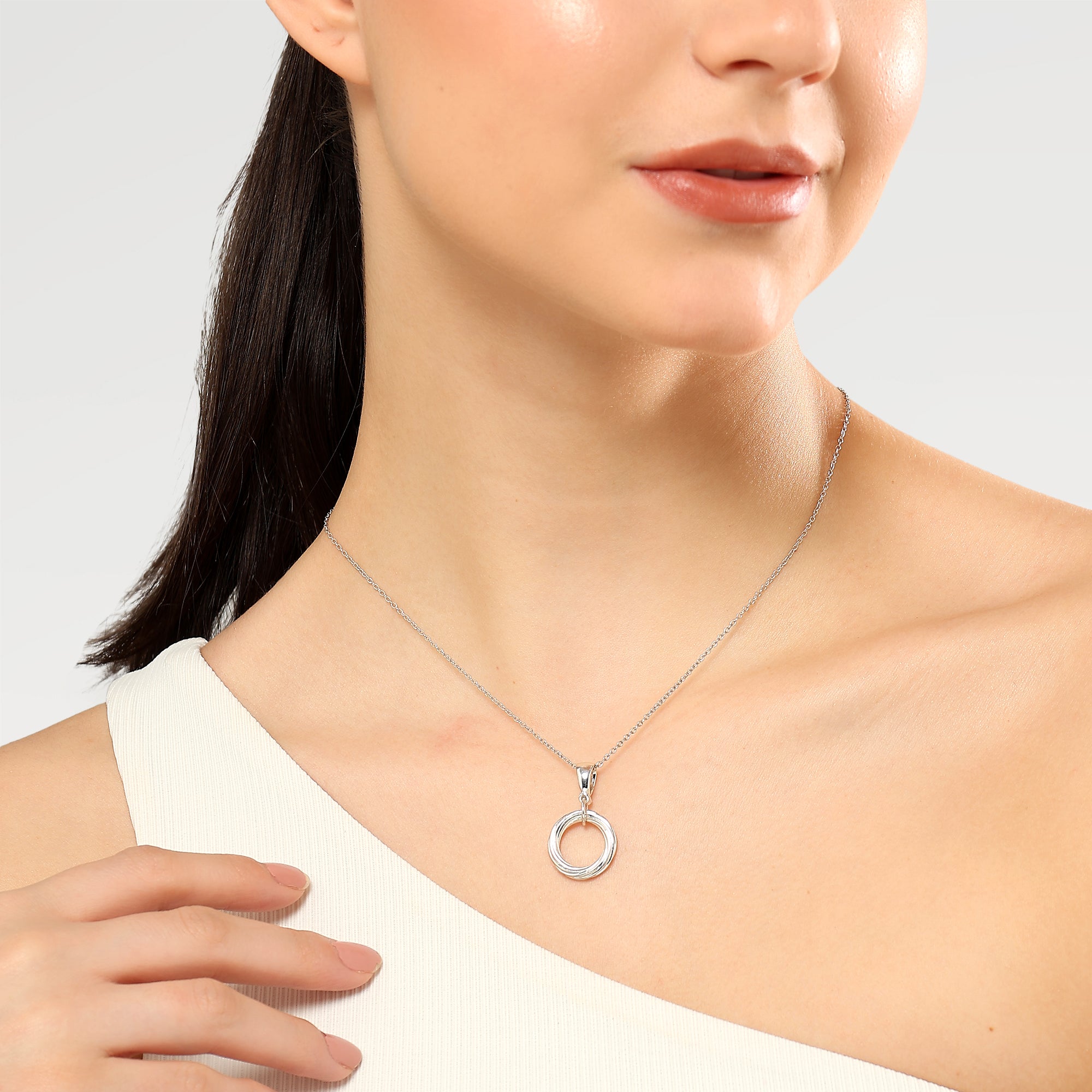 Silver Plated Plain Circle Pendants