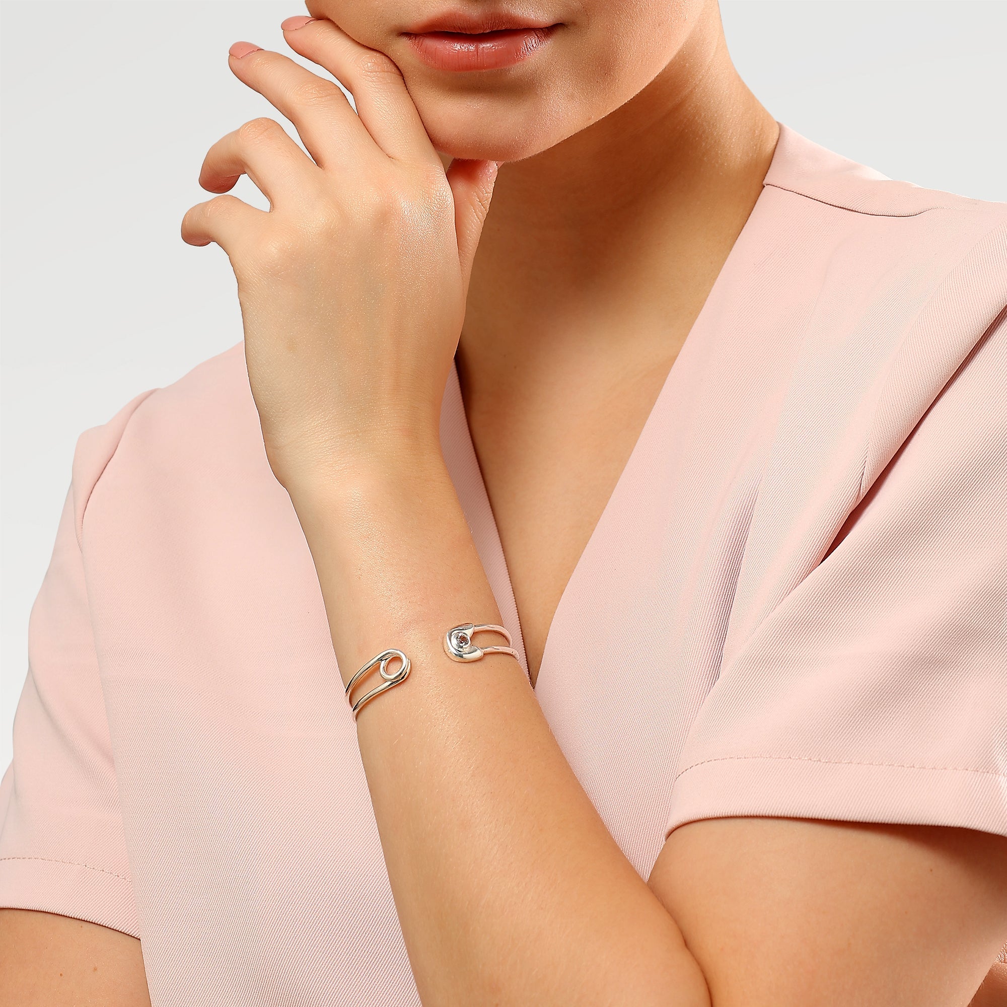Grace White Topaz Bangle