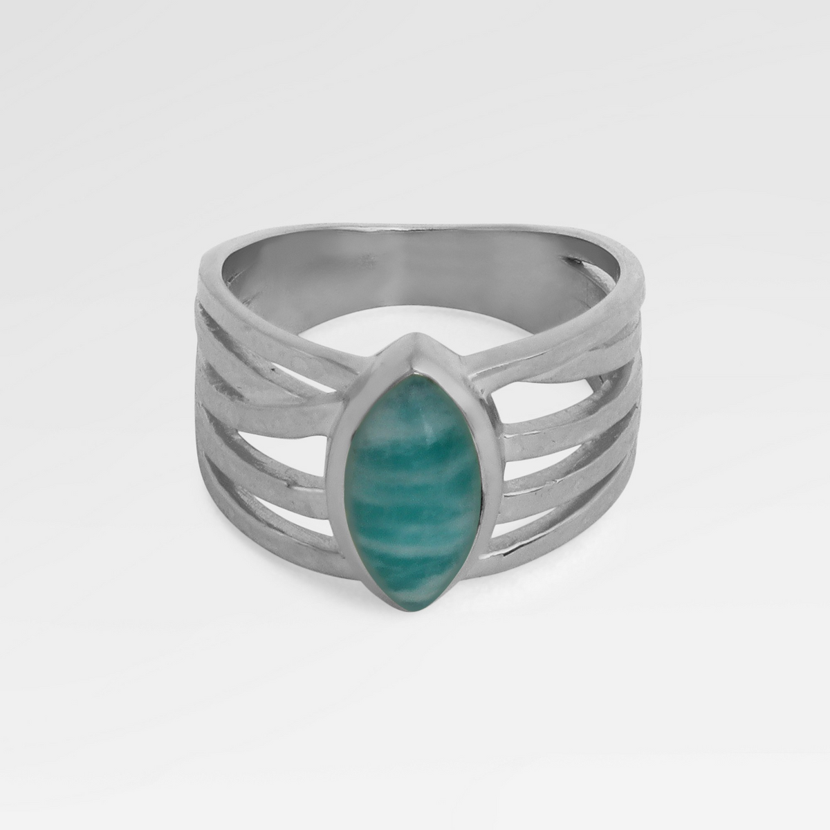 Bague élégante classique en argent sterling 925 avec zircon cubique tanzanite et pierres multiples