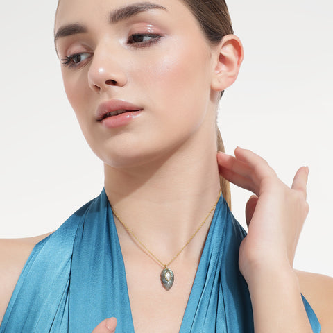 Tia Sterling Silver Leaf Necklace