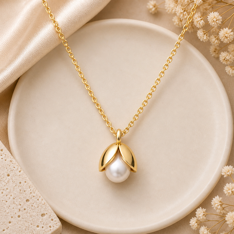 Sui Silver Pearl Necklace