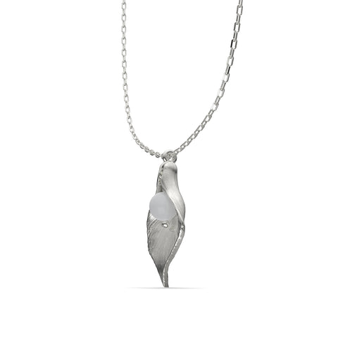 Anna Sterling Silver Synthetic Pearl Leaf Necklace