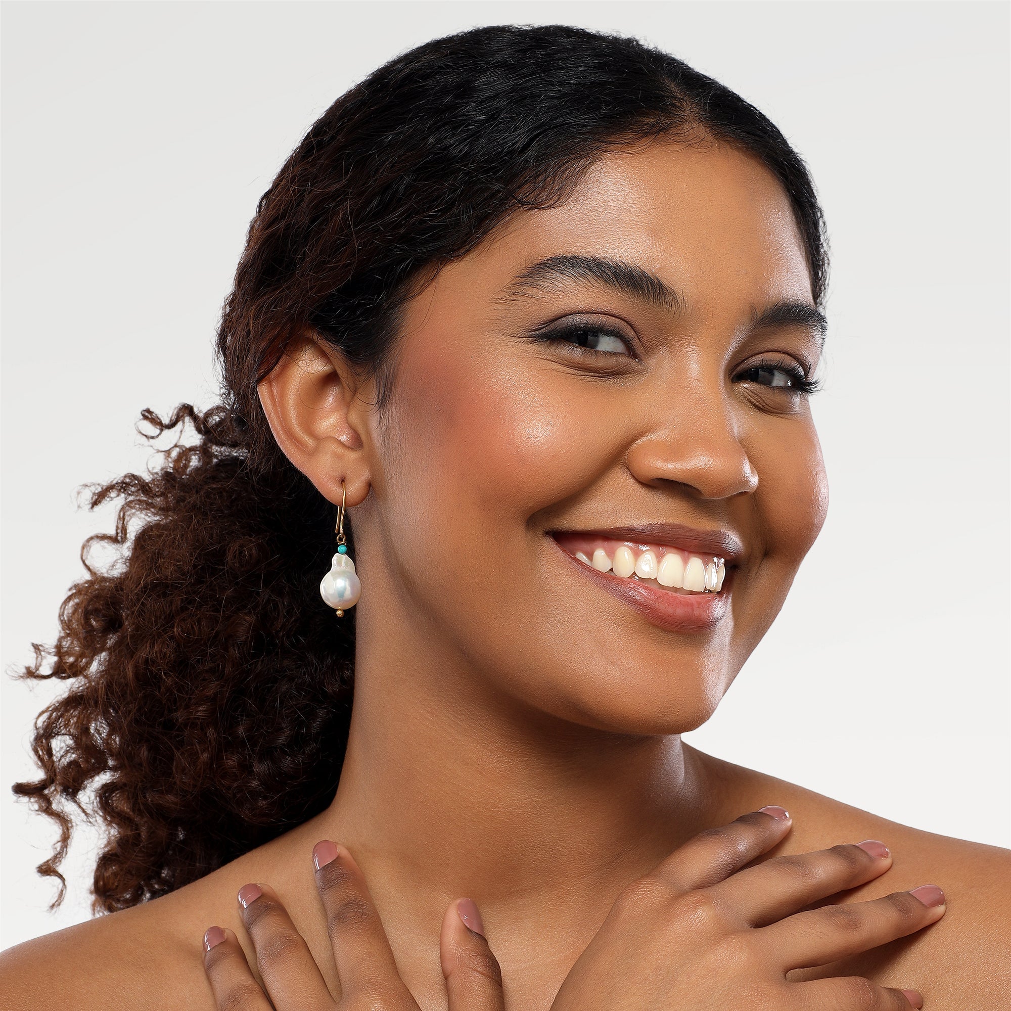 Lucy Pearl Magnesite Earrings