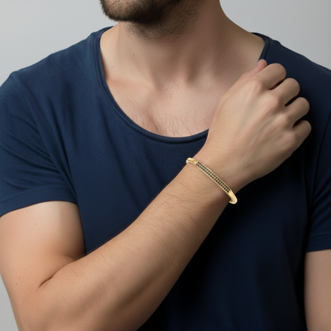 Zayn Silver Black Spinel Bangle