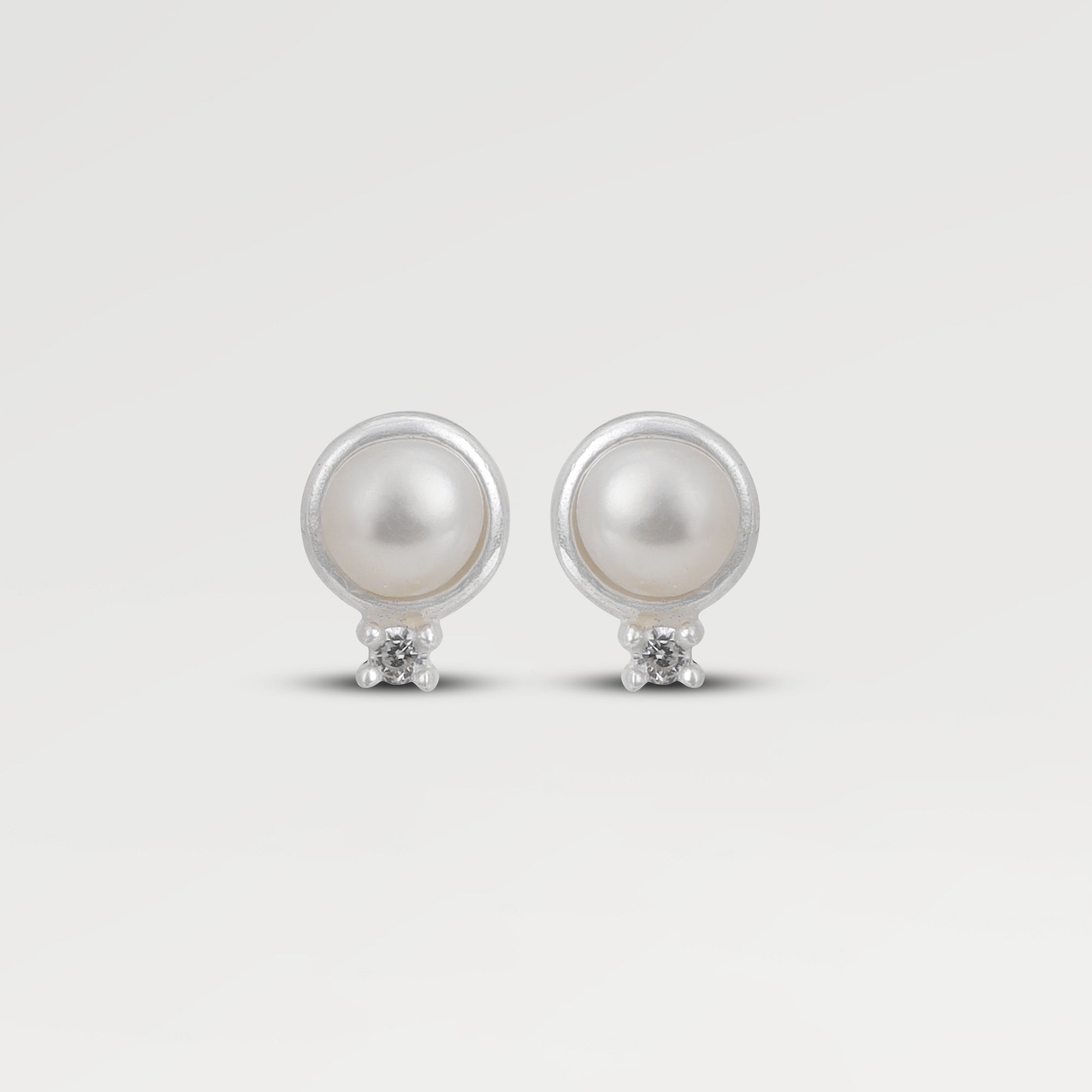 Ella Zirconia Pearl Stud Earrings