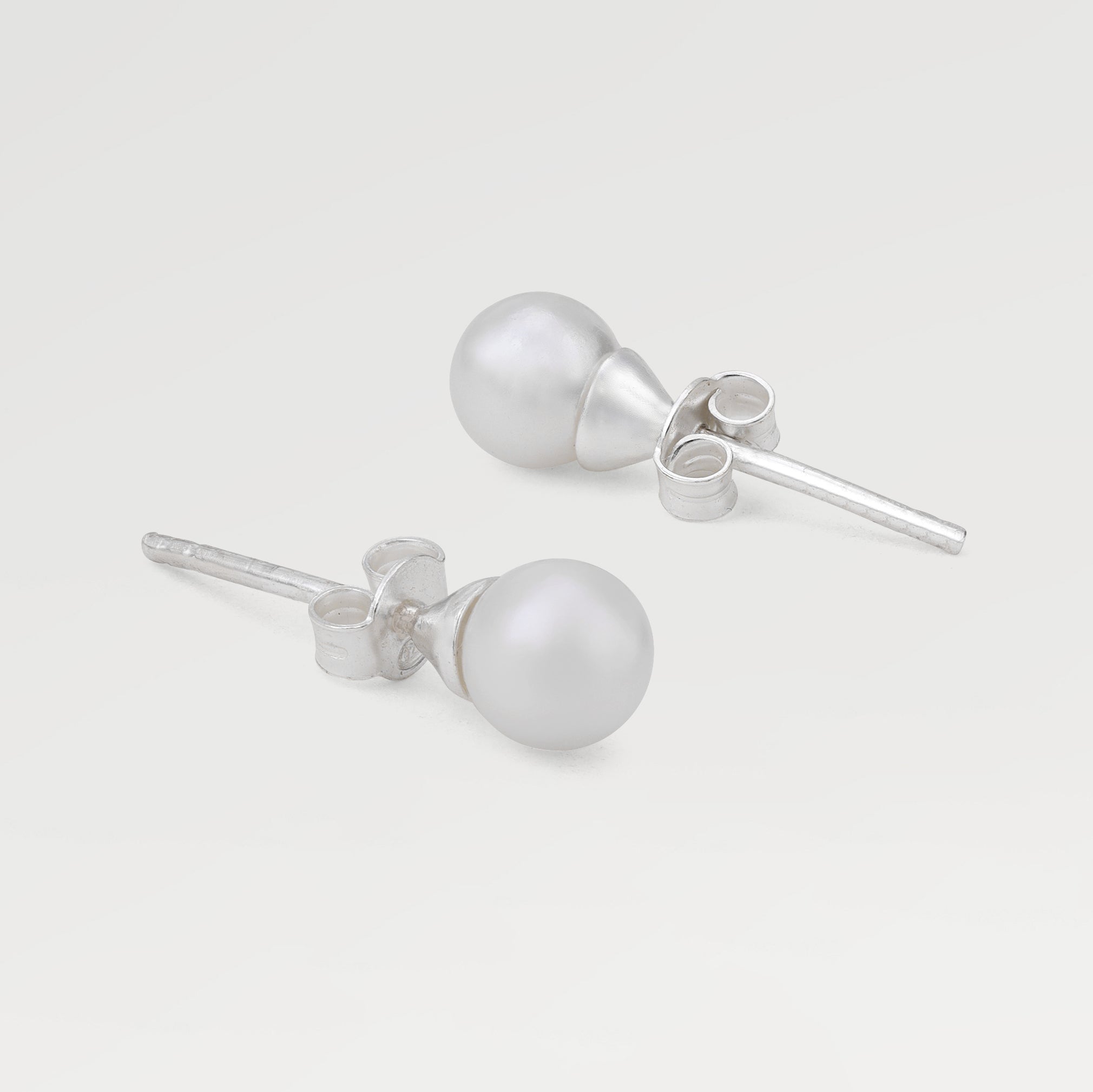 Nora Synthetic Pearl Earrings
