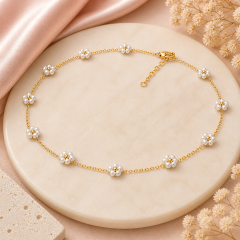Lily Silver Pearl Necklace