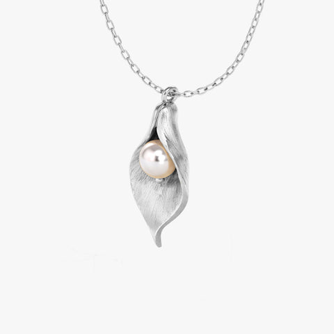 Anna Silver Pearl Leaf Necklace