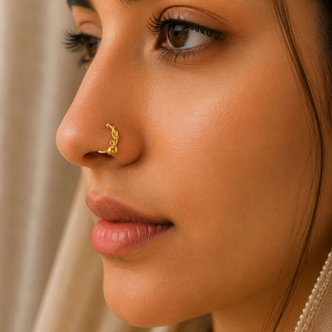 Adea Silver Nose Pin
